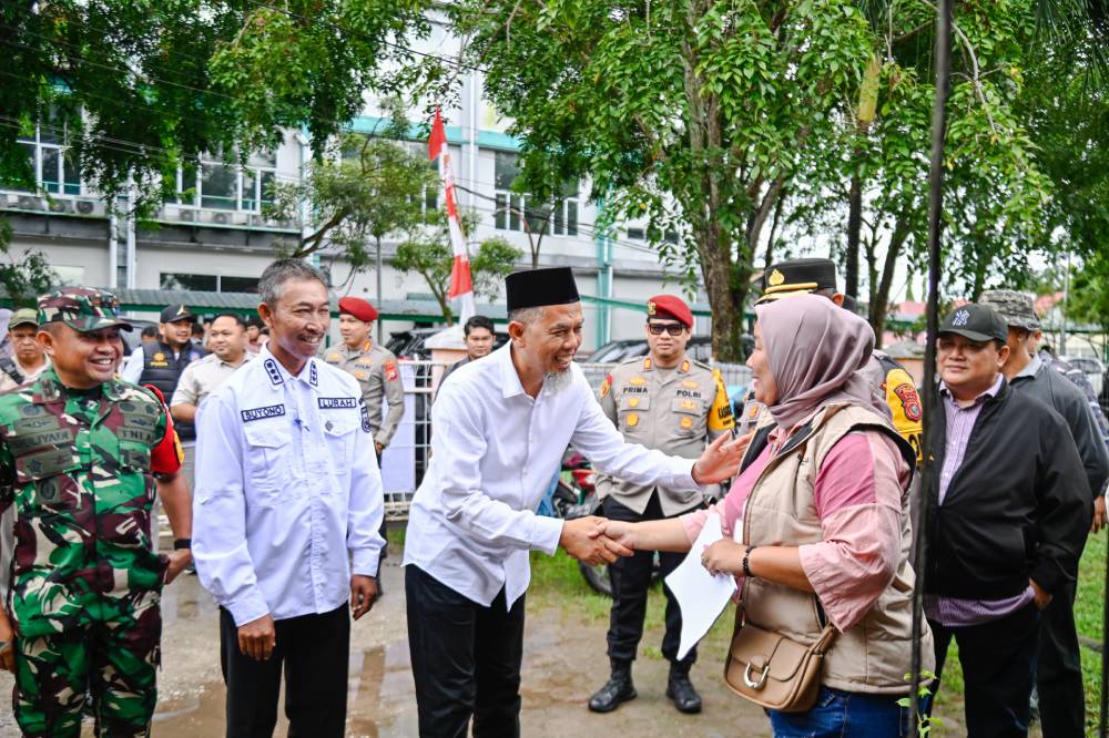 Wali Kota Dumai Apresiasi Antusiasme Warga di Hari Pemilu
