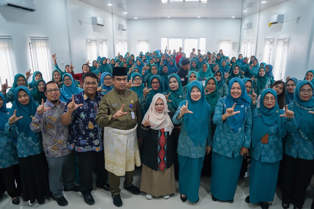 Bersama DLH Gelar Sosialisasi Pengelolaan Sampah Berkelanjutan, Ketua TP PKK: Ibu Rumah Tangga Garda Terdepan Wujudkan Dumai Bersih dan Hijau