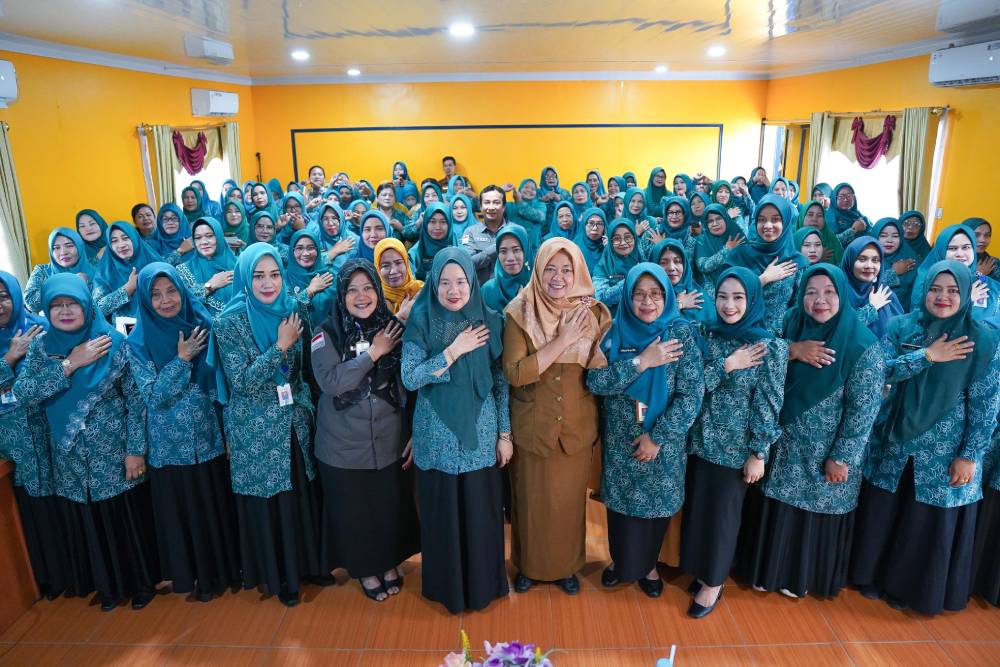 Buka FGD Kebijakan Posyandu Tingkat Kecamatan Dan Kelurahan, Ketua TP PKK: Posyandu Adalah Ujung Tombak Utama Dalam Kesehatan 