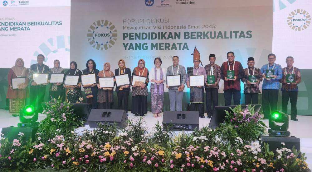 Kolaborasi Wujudkan Pendidikan yang Maju dan Berkualitas di Dumai Kota Idaman, Sekdako Terima Penghargaan dari Tanoto Foundation Indonesia
