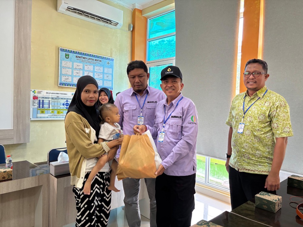 Demi Terwujudnya Generasi Berdaya Saing, Pemko Dumai Berikan Bantuan Bahan Pangan Segar Bagi Keluarga Beresiko Stunting