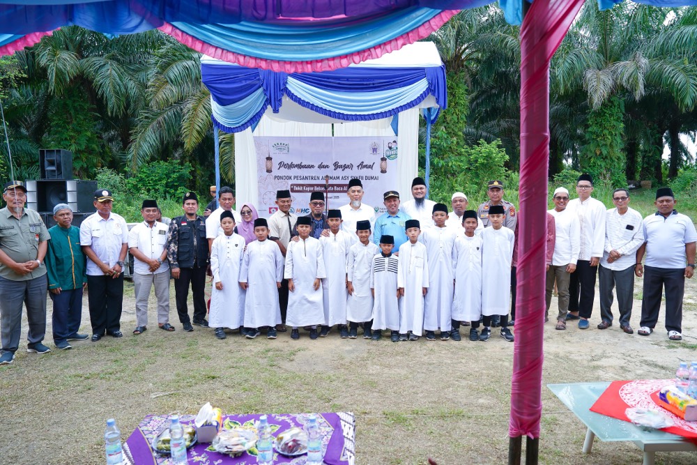 Buka Lomba Dan Bazar Amal Pesantren Al Imam As Syafii, Wako Paisal Ingatkan Para Santri Untuk Tingkatkan Hafalan Al-Quran 