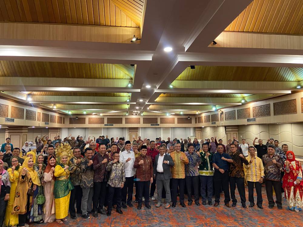 Ikuti Sarasehan Dan Temu Ramah Bersama IKA USU Riau, Wako Paisal Sampaikan Hal Ini Kepada Ketua IKA USU Pusat 