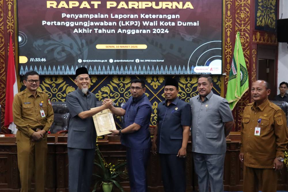 Wako H Paisal Sampaikan LKPJ Akhir TA 2024 dalam Sidang Paripurna DPRD Kota Dumai