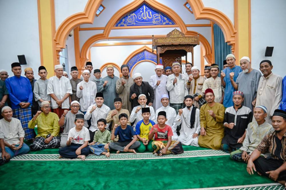 Safari Subuh 1446 H/2025 M, Wako H Paisal Silaturahmi dengan Jemaah Masjid Raudatul Muttaqin Sidorejo