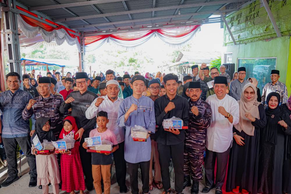 DMDI Kota Dumai Salurkan 150 Paket Santunan Dari Kepala Staf TNI AL, Wawako Sugiyarto: Pemko Dumai Sangat Berterima Kasih Dan Mengapresiasi Santunan Ini 