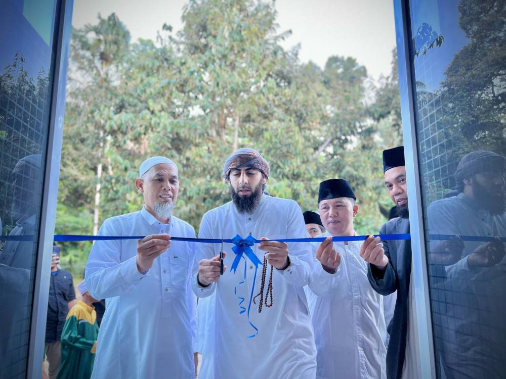 Resmikan Rumah Tahfidz Baitul Quran Madani Kelurahan Bukit Nenas, Wako H Paisal Berazam Dumai Jadi Kota Santri