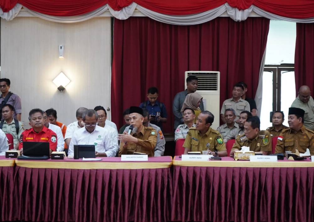 Rakor Karhutla Pemprov Riau Bersama BNPB, Wako H Paisal Sampaikan Aspirasi Masyarakat Terhadap Penanganan Bencana Banjir Rob