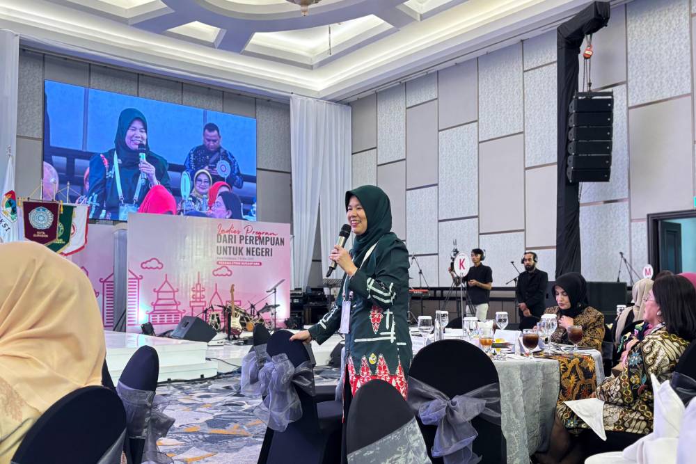 Hadiri Ladies Program Munas VII APEKSI di Surabaya, Leni Ramaini Paisal Apresiasi Kegiatan dan Beri Usulan Pada TP Posyandu Pusat