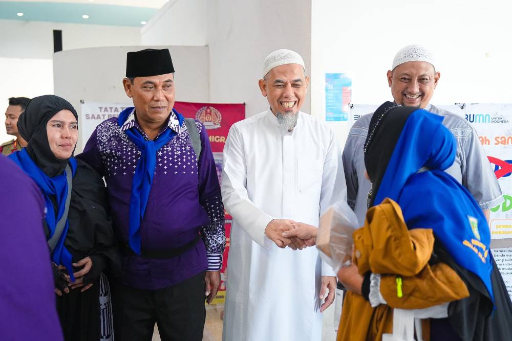 Wali Kota Dumai Melepas Keberangkatan 284 Jama'ah Calon Haji asal Kota Dumai yang Tergabung Dalam Kloter 12 dan 15 