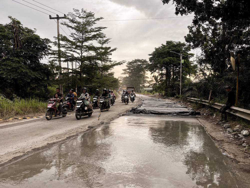 Apresiasi Gerak Pemprov Riau Dalam Perbaikan Jalan, Wako Paisal: Kami Berharap Kedepan Jumlahnya Bisa Semakin Meningkat
