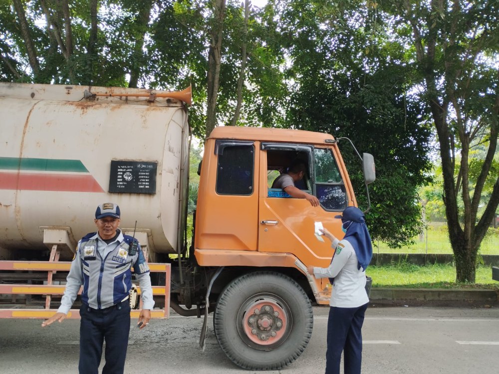 Merugikan Jalan Serta Para Pengguna, DISHUB Kota Dumai Larang Truk ODOL Tidak Beroperasi Di Kota Dumai 