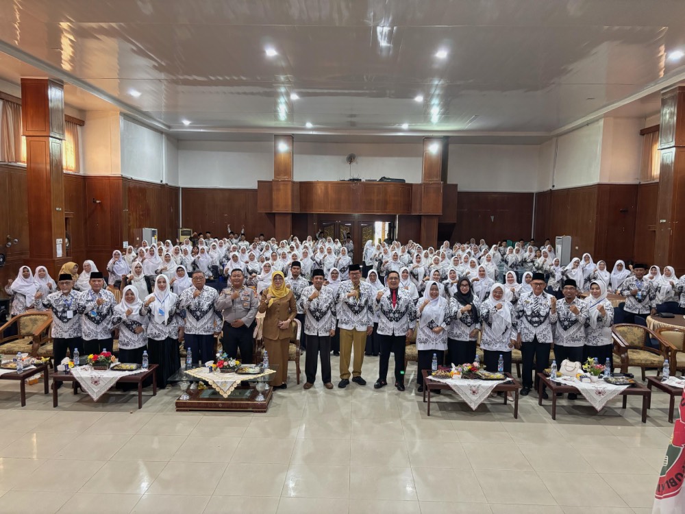 Sekda Dumai Buka Konferensi XXIII PGRI, Tekankan Pentingnya Evaluasi dan Koordinasi