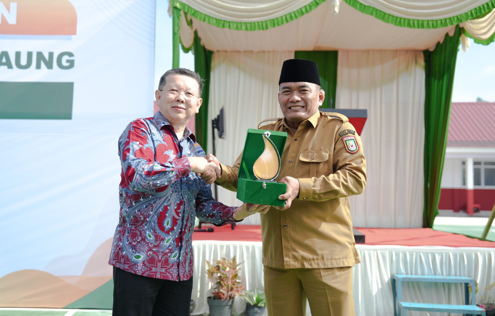 Apresiasi Penggunaan Bangunan Baru SDN 001 Lubuk Gaung, Wawako Sugiyarto: Kerjasama Baik Antara Pemerintah Dan Badan Usaha Harus Terus Dijalin