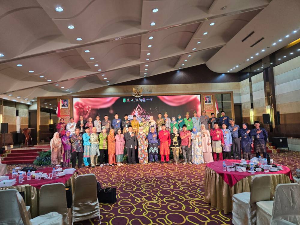 Perdana Dilaksanakan Di Provinsi Riau, Perhelatan Simposium Melayu Serumpun 2025 Berjalan Dengan Sukses 