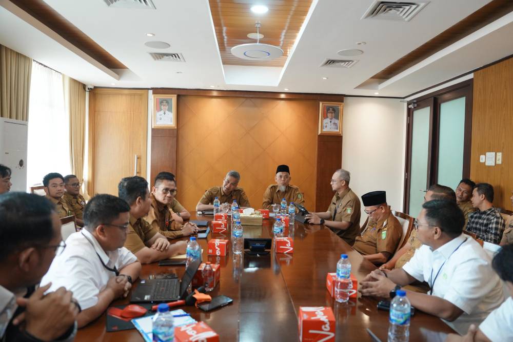 Rapat Bersama Pj. Sekda Riau, Wako H Paisal Siap Kawal Proses Pengadaan Tanah Buffer Zone PT KPI Berjalan Adil dan Transparan