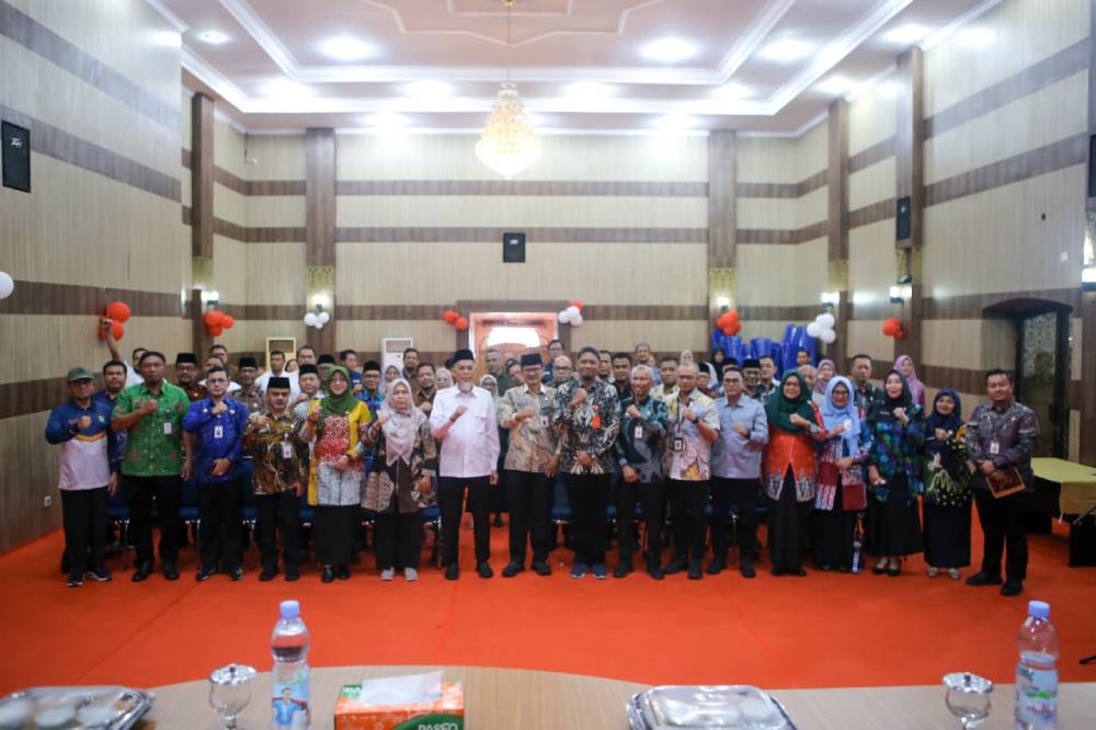Inspektorat Kota Dumai Laksanakan Sosialisasi Regulasi dan Penandatanganan Piagam Pengawasan Intern Yang Diikuti Seluruh Kepala OPD Pemerintah Kota Dumai