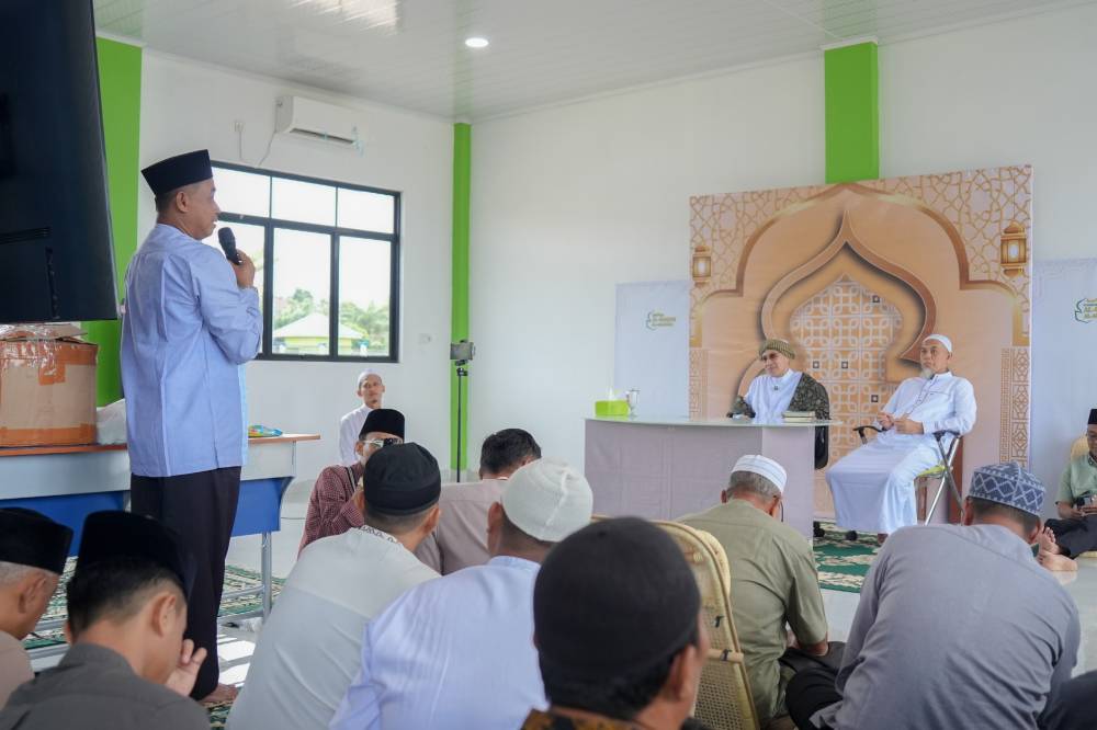 Ikuti Beberapa Aktifitas Bersama Buya Yahya di Pesantren Al-Bahjah Al-Maunah, Wako Paisal: Kita Banyak Berdiskusi Tentang Khazanah Ilmu 