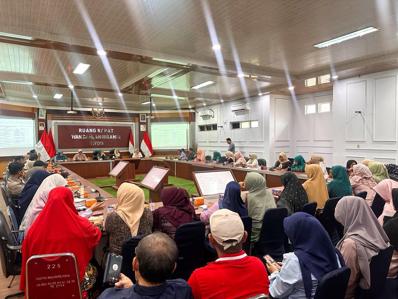 Ketua TP PKK Kota Dumai Pimpin Rapat Persiapan Kunjungan Ketua TP PKK Provinsi Riau Bunda Hj. Henny Sasmita Wahid