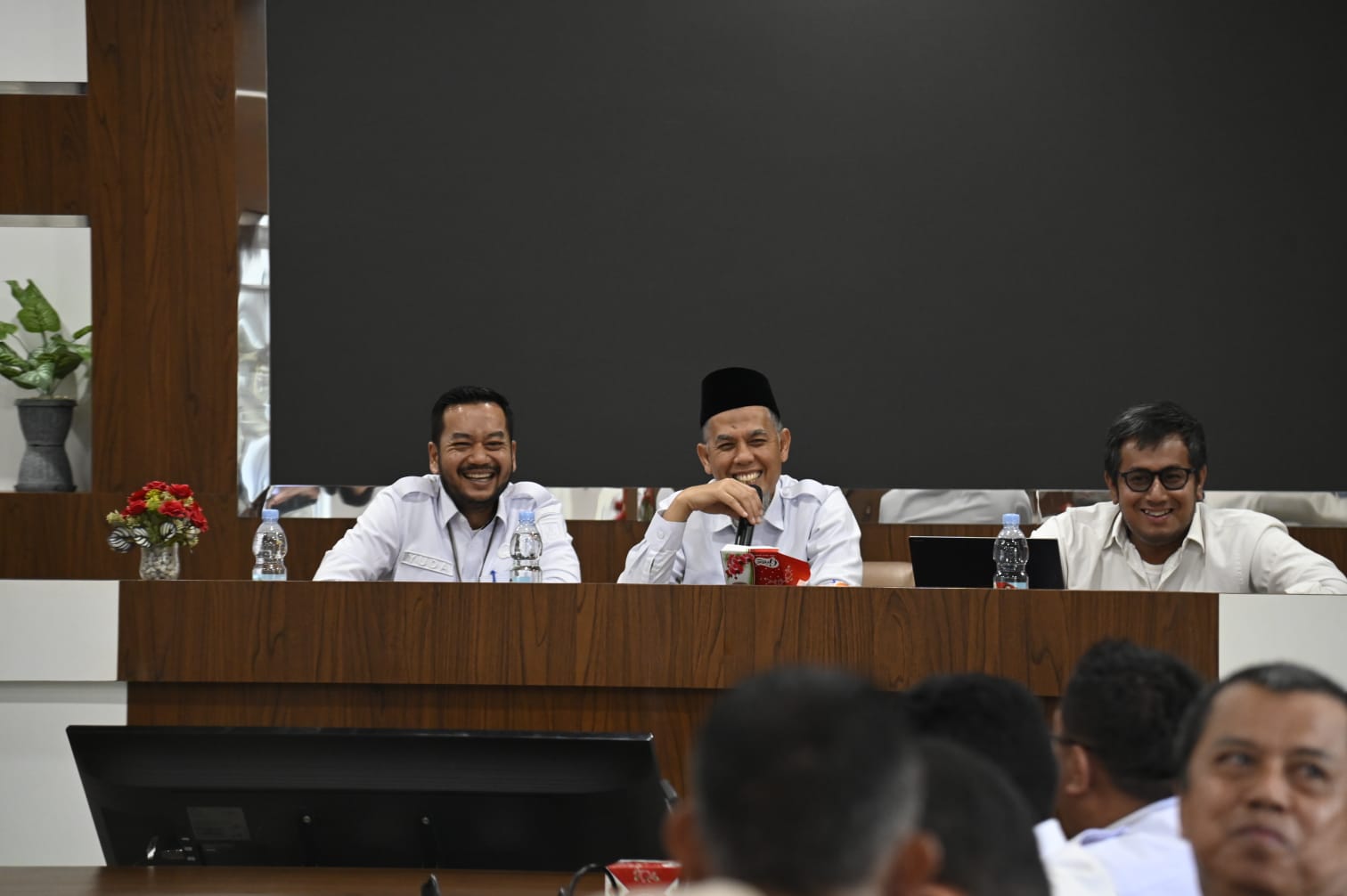 Wali Kota Dumai Pimpin Evaluasi LPS: Tekankan Pengawasan dan Penertiban Sampah di Kelurahan