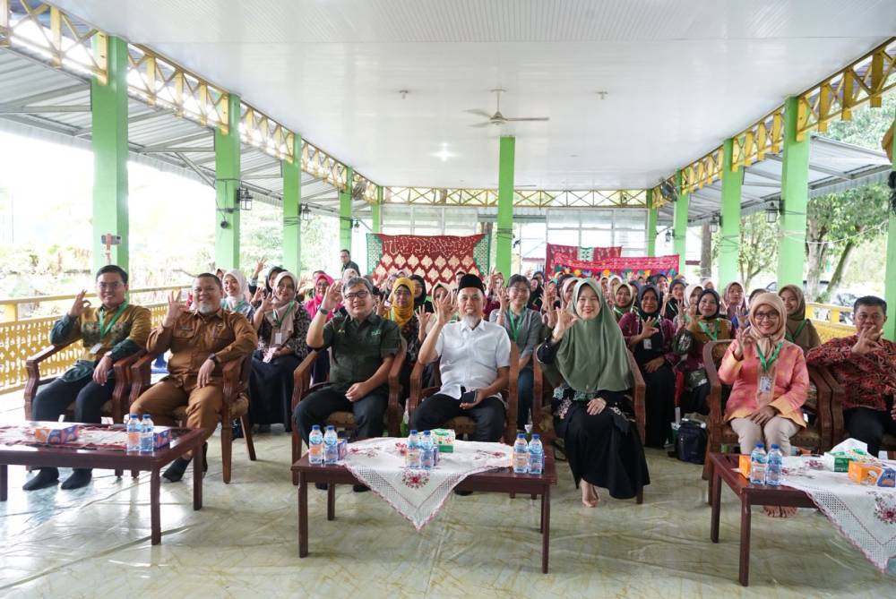 Wali Kota Dumai Buka Workshop Batik Sawit 2025, Dorong UMKM Kreatif Berbasis Turunan Kelapa Sawit