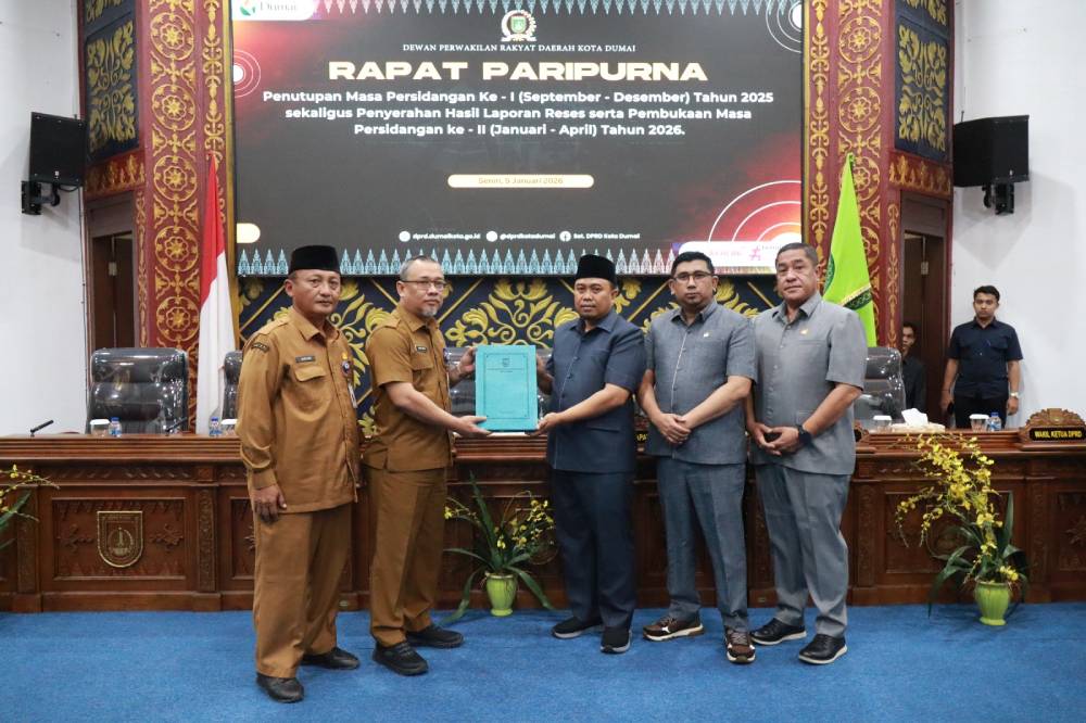 Hadiri Paripurna Penutupan Masa Sidang I Tahun 2025 dan Pembukaan Masa Sidang II Tahun 2026, Sekda Fahmi Rizal Apresiasi Sinergi Eksekutif dan Legislatif
