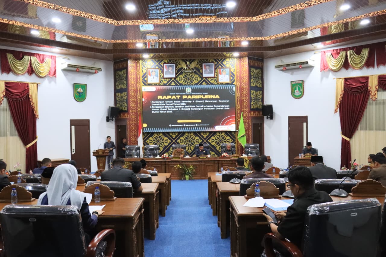 Sekda Fahmi Rizal Sampaikan Jawaban dan atau Tanggapan Atas Pandangan Umum Fraksi Terkait 4 Ranperda 2026