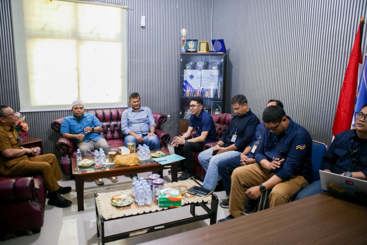 Ikuti Rapat Kerja Bersama BUMD Pelabuhan Dumai Berseri, Sekdako Fahmi Tekankan Pentingnya Komitmen Dalam Memperkuat Bisnis dan Pengembangan Usaha