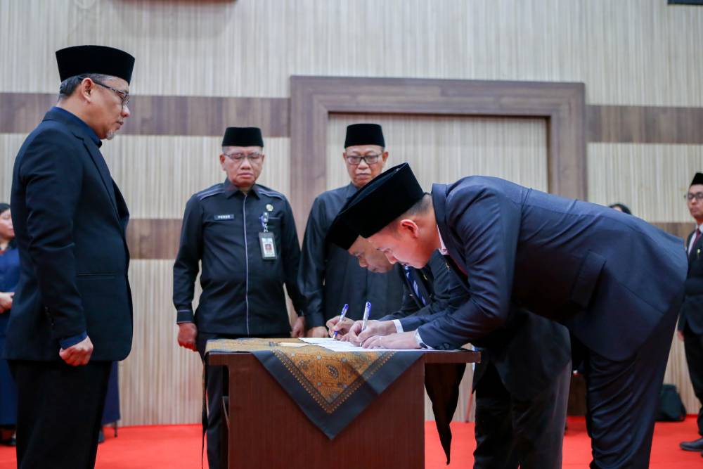 Lantik 54 Pejabat Administrator dan Pengawas, Sekda Fahmi Rizal: Berikan Khidmat Terbaik untuk Kemajuan Dumai Kota Idaman