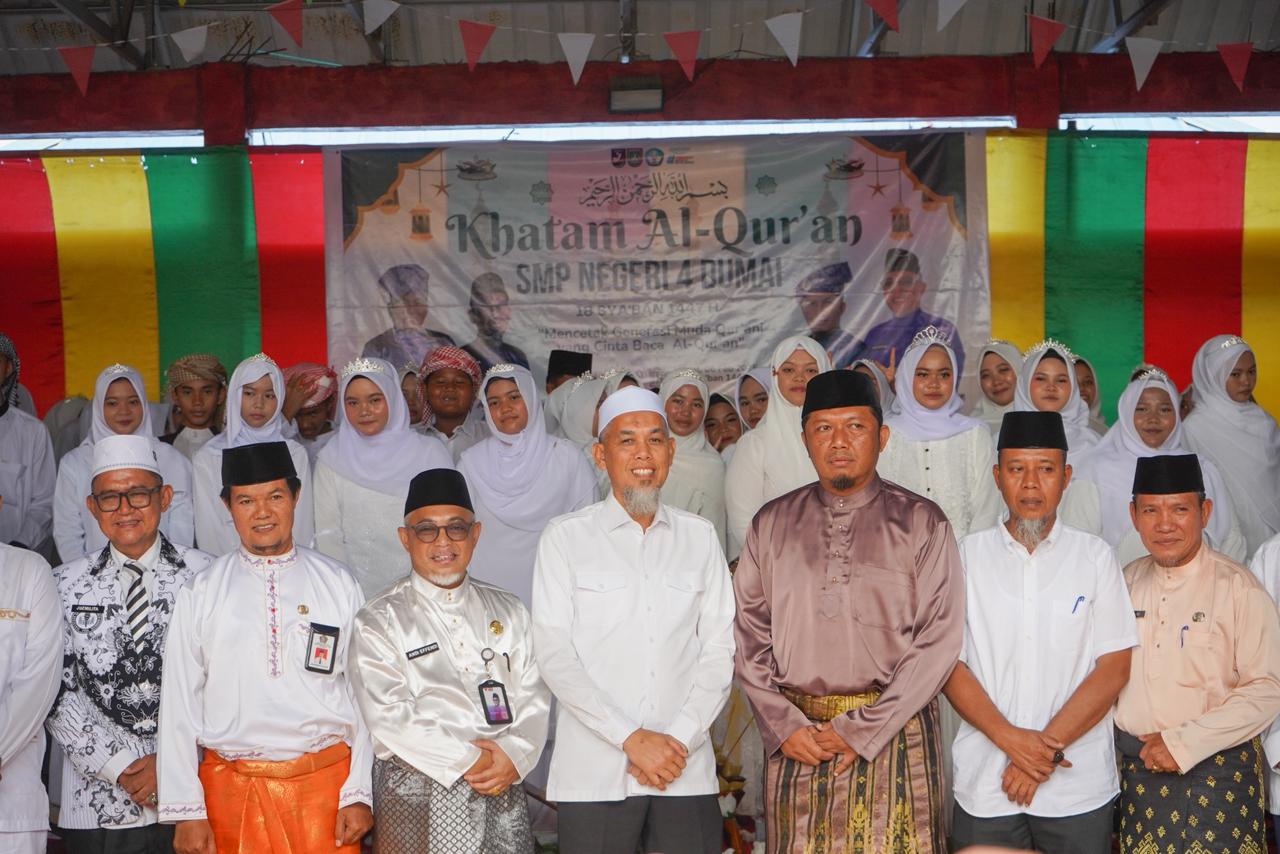 Hadiri Khatam Quran SMPN 4, Wako H. Paisal Tekankan Pentingnya Karakter Generasi Qurani