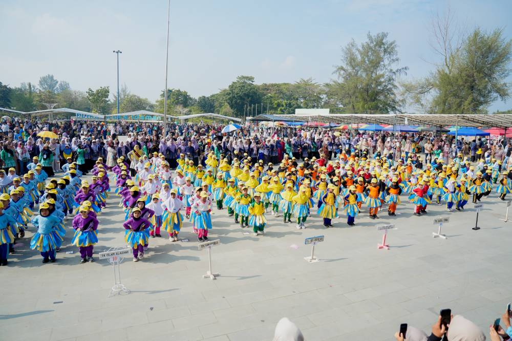 Ratusan Siswa/I di 7 Kecamatan se-Kota Dumai Berikan Penampilan Pada Gebyar PAUD Tahun 2026 