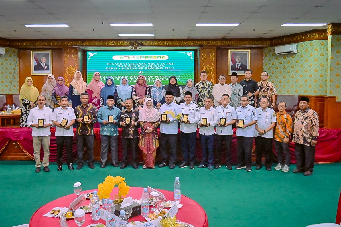 Perkuat Tridharma Perguruan Tinggi, Wawako Dumai Sugiyarto Hadiri FGD dan Penandatanganan Kerja Sama di UIN Suska Riau