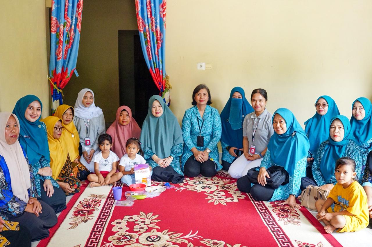 Kolaborasi TP PKK Dumai dan PT. Ivo Mas Tunggal, Hj. Leni Ramaini Pimpin Aksi Nyata Percepatan Penurunan Stunting di Sungai Sembilan