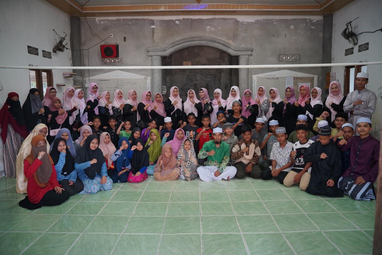 Berbagi Kasih dengan Anak Yatim, GOW Kota Dumai Bagikan Santunan Hidangan Buka Puasa