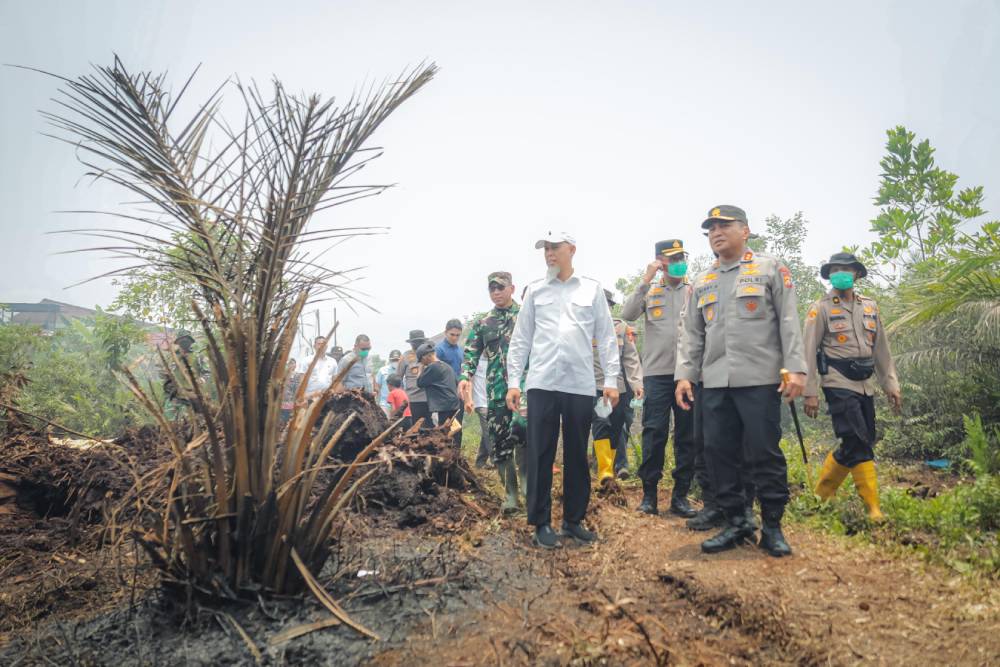 Wali Kota Dumai Bersama Kapolda Riau Pantau  Pemadaman Karhutla di Tanjung Palas