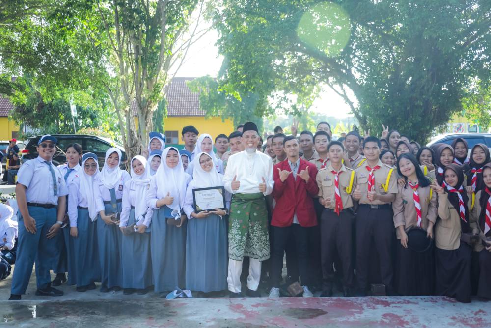Wali Kota Dumai Pimpin Upacara Hardiknas 2026, Tekankan Pentingnya Generasi Berkarakter