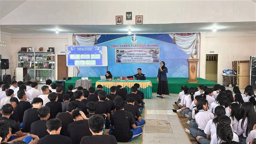 Edukasi Ratusan Siswa SMA Santo Tarcisius, Diskominfotiksan Dumai Paparkan Internet Sehat dan Bahaya Judi Online