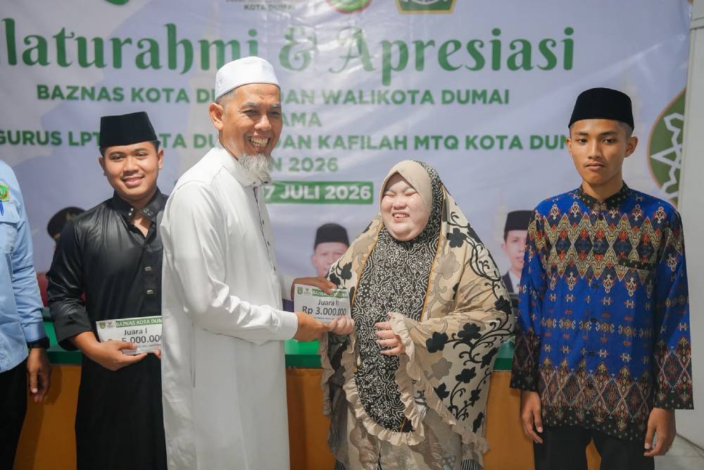 Wako H. Paisal Serahkan Apresiasi bagi Kafilah Berprestasi pada MTQ Riau 2026, Kolaborasi Nyata Pemko, LPTQ, dan Baznas Dumai