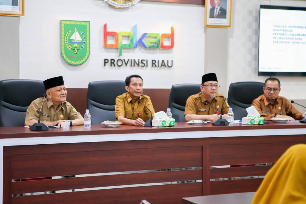 BPKAD Riau Apresiasi Pemko Dumai Dengan Menjadi Kabupaten/Kota Pertama Dalam Percepatan Evaluasi Ranperda Pertanggungjawaban Pelaksanaan APBD TA.2025