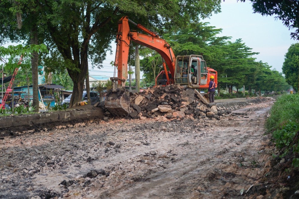 Pemko Dumai Gesa Perbaikan Jalan Nasional Soekarno-Hatta Sepanjang 1,39 Kilometer