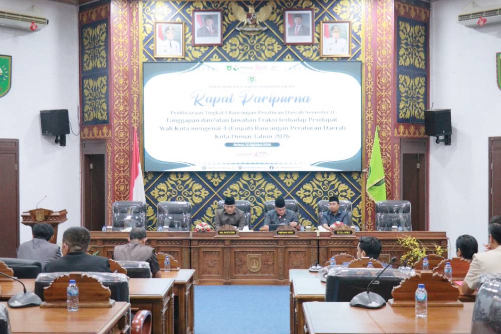 Pembahasan 4 Ranperda Inisiatif DPRD Dumai Memasuki Tahap Jawaban Fraksi dan Pembentukan Pansus