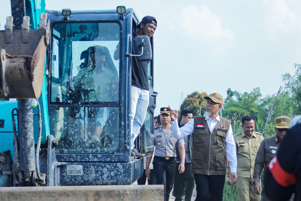 Buka Lahan Tanpa Membakar, Wako H Paisal: Pemko Dumai Siapkan Bantuan Alat Berat untuk Masyarakat