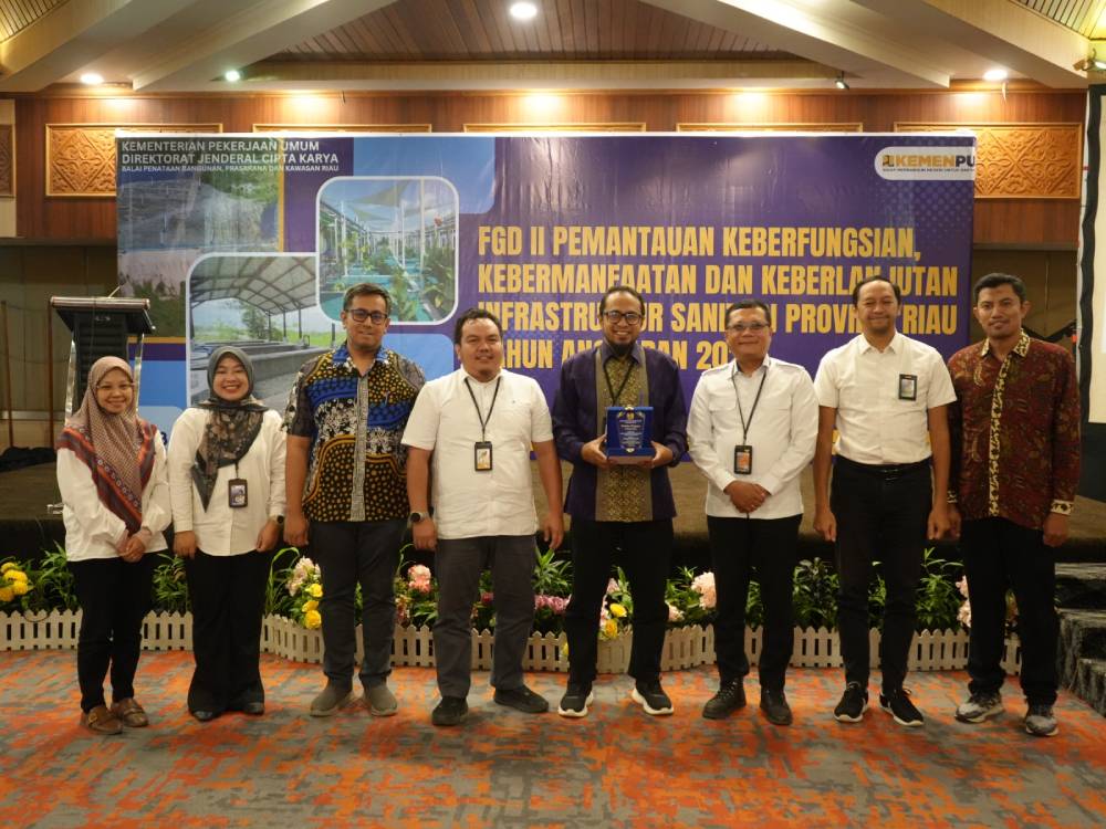 Kelola Sanitasi Berkelanjutan, Pemko Dumai Melalui Dispertaru Raih Penghargaan Terbaik dari Kementerian PU