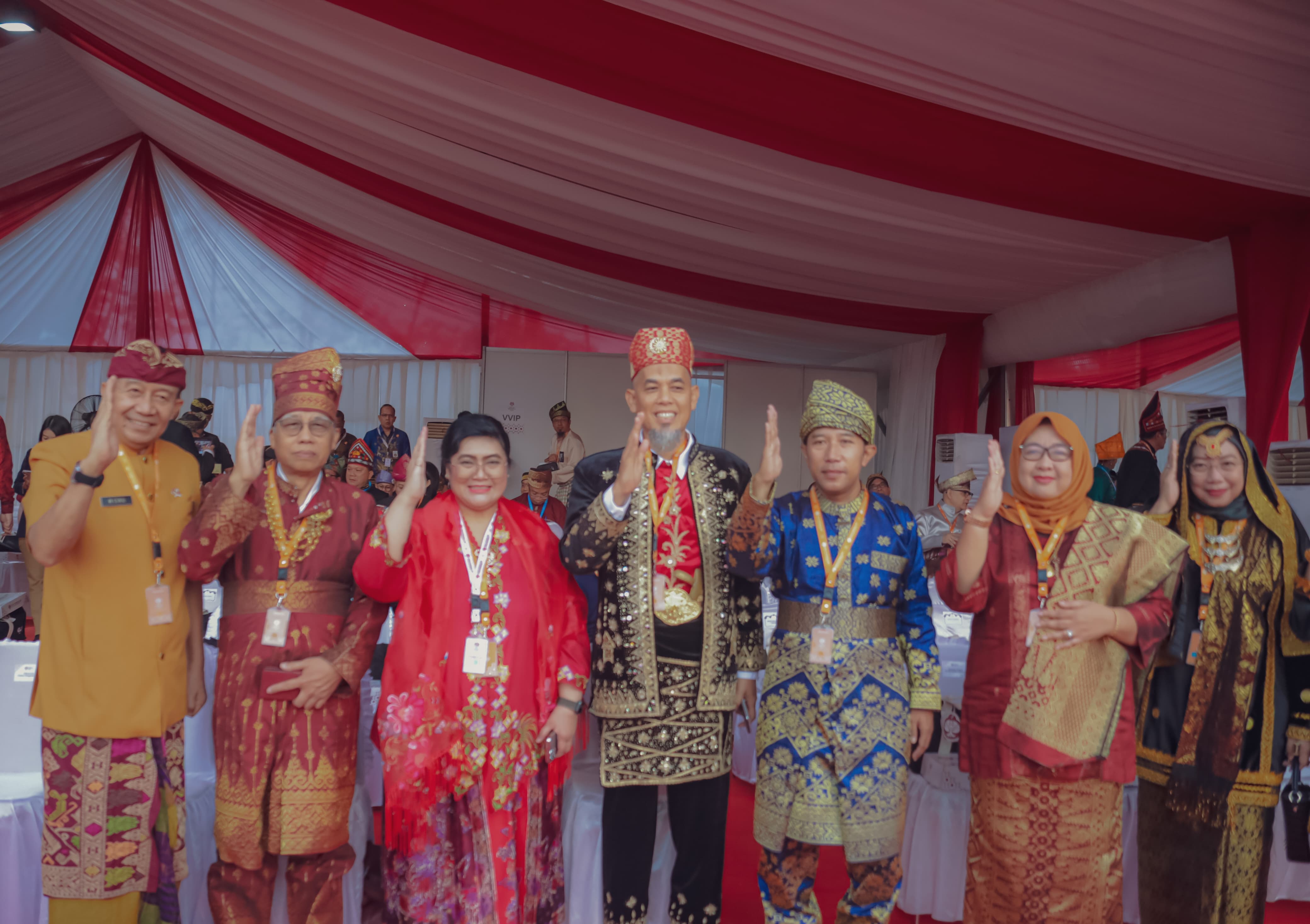 Jokowi Hadir didampingi Sejumlah Menteri, Upacara Harlah Pancasila di Kota Dumai Berlangsung Khidmat - 4
