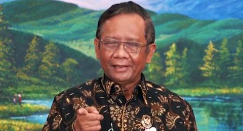 Video Mahfud Ultimatum Pejabat soal Kerumunan Viral, Mustofa: Halo Prof!