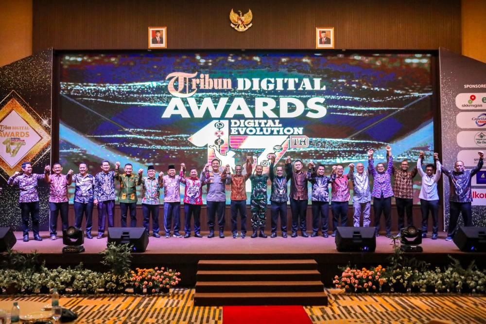 Pemko Dumai Raih Penghargaan Kepala Daerah Peduli UMKM pada Tribun Digital Award Tahun 2024