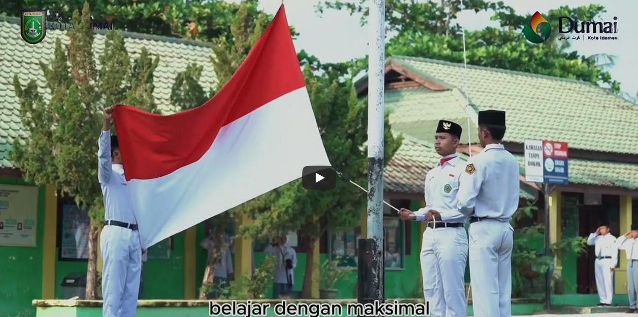 Wakil Walikota Pimpin Upacara MAN 1 Kota Dumai Tahun 2025 